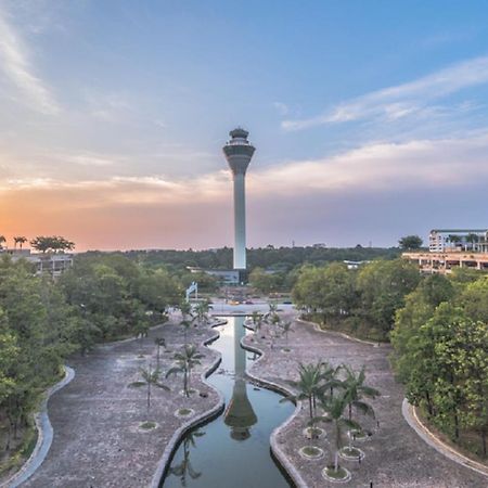 Klia Lili Residensi 5 Plus 2 Pax With Splendid Pool Nilai Buitenkant foto