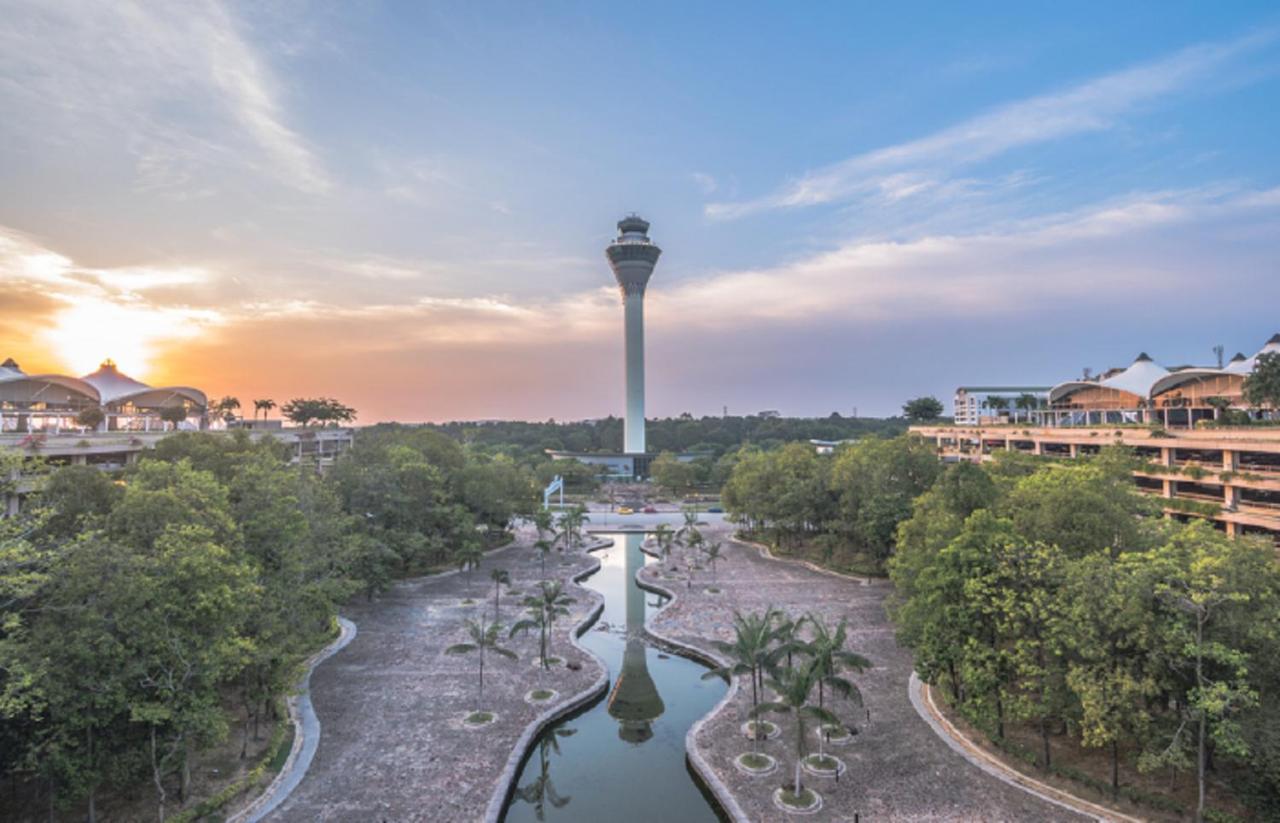 Klia Lili Residensi 5 Plus 2 Pax With Splendid Pool Nilai Buitenkant foto