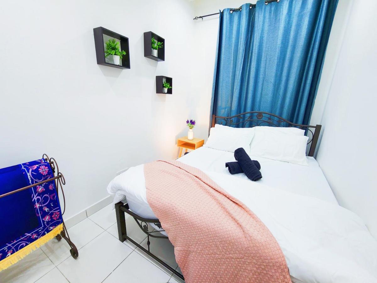 Klia Lili Residensi 5 Plus 2 Pax With Splendid Pool Nilai Buitenkant foto