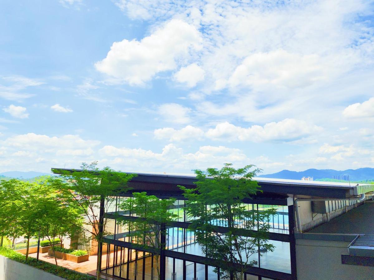 Klia Lili Residensi 5 Plus 2 Pax With Splendid Pool Nilai Buitenkant foto